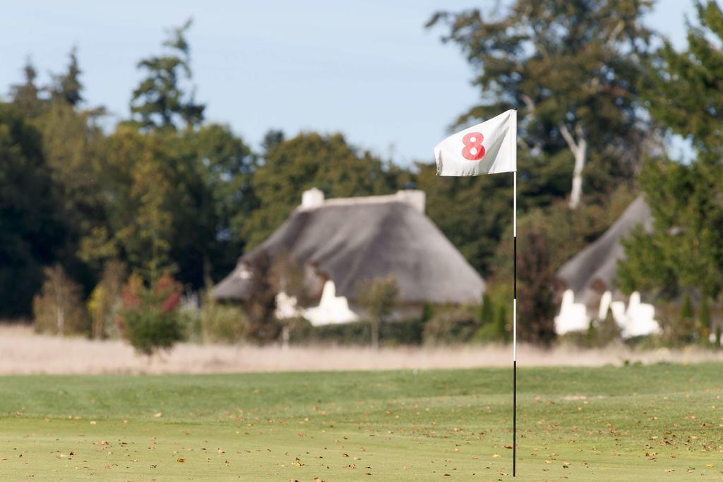 Les Ormes Domaine Et Resort Epiniac Eksteriør billede