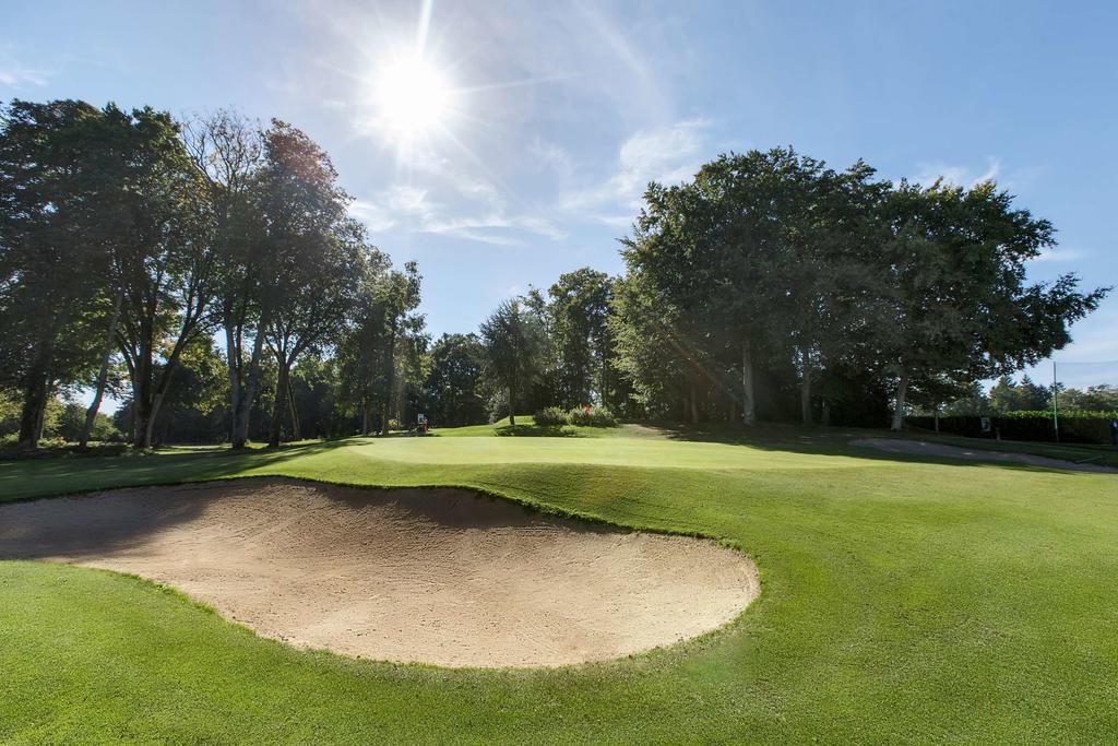 Les Ormes Domaine Et Resort Epiniac Eksteriør billede